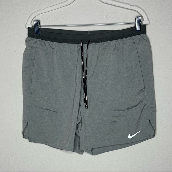 Nike Men's Athletic Shorts in Gray - Picture 1 of 4
